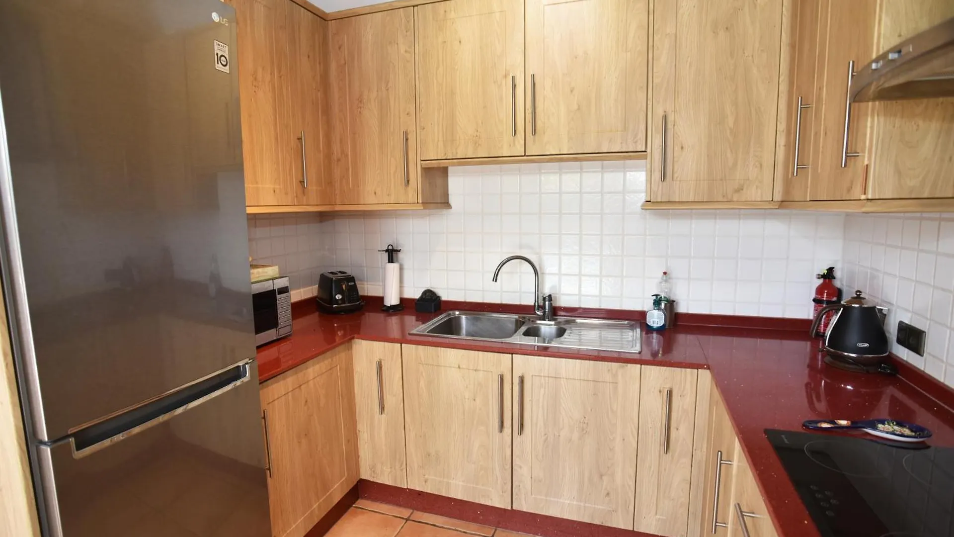 Doce Palmeras, Stunning Villa In Beautiful Gardens La Oliva Spain